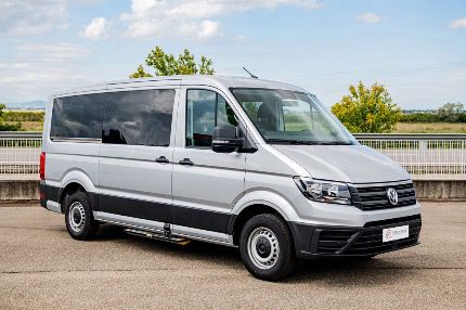 Véhicule 4 pour transport touristique premium